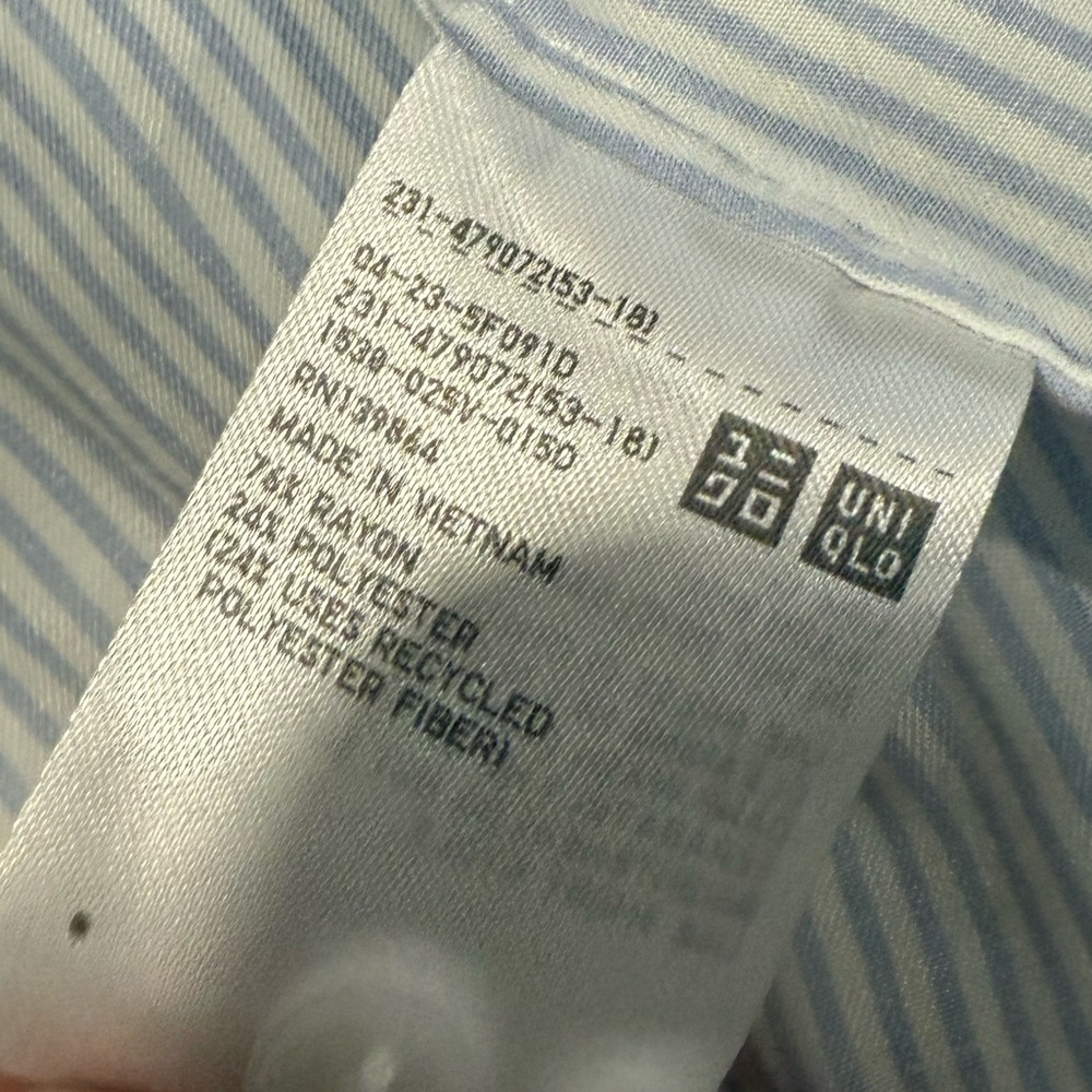 Uniqlo women Striped Button-Down Shirt - White and Blue - Picture 11 of 13